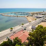 Apartamento Front-row - Skyline Retreat - Pool Access *