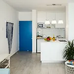 Front-row - Skyline Retreat - Pool Access * Lárnaca