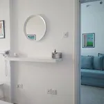 Front-row - Skyline Retreat - Pool Access Apartamento
