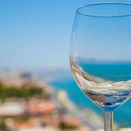 Appartamento Front-row - Skyline Retreat - Pool Access *