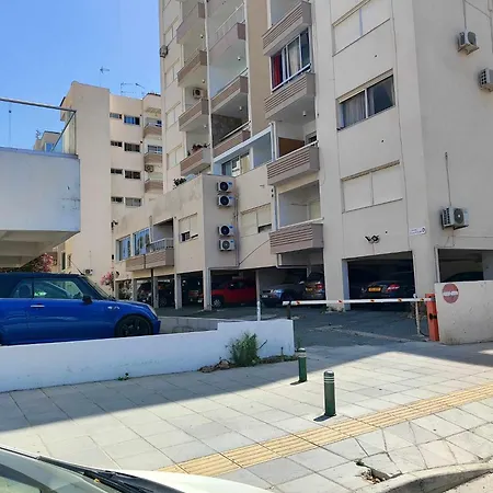 Luxury Penthouse 1br-seafront-seasonal Pool-central
