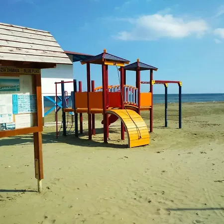 Front-row - Skyline Retreat - Pool Access *