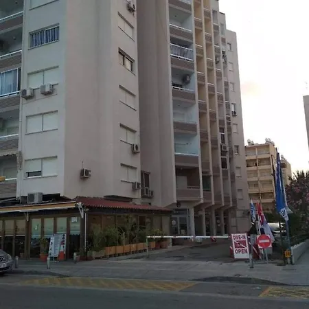 Front-row - Skyline Retreat - Pool Access Apartmán