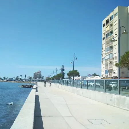 Luxury Penthouse 1br-seafront-seasonal Pool-central