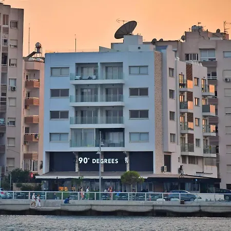 Luxury Penthouse 1br-seafront-seasonal Pool-central Apartment Larnaca