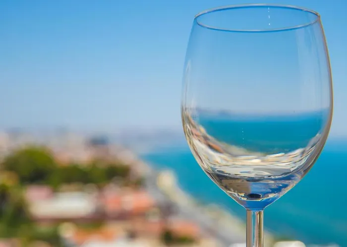 아파트 Front-row - Skyline Retreat - Pool Access *