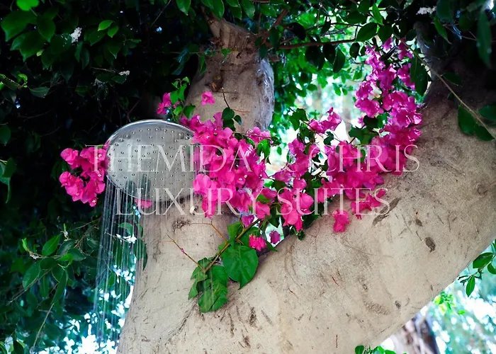 아파트 Front-row - Skyline Retreat - Pool Access *