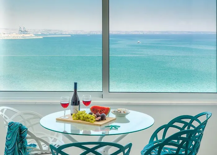 아파트 Front-row - Skyline Retreat - Pool Access