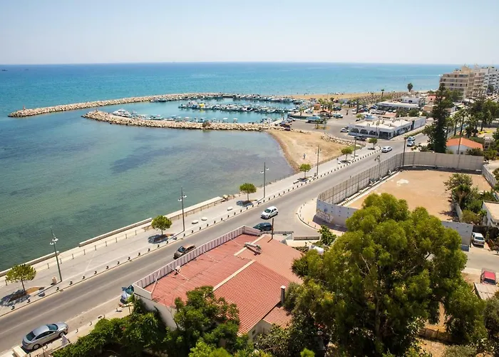 아파트 Front-row - Skyline Retreat - Pool Access *