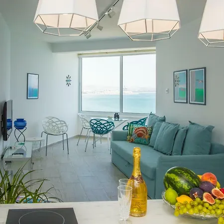 Luxury Penthouse 1br-seafront-seasonal Pool-central Apartament *