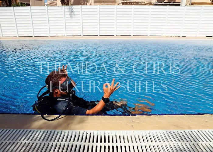 Front-row - Skyline Retreat - Pool Access * Larnaca